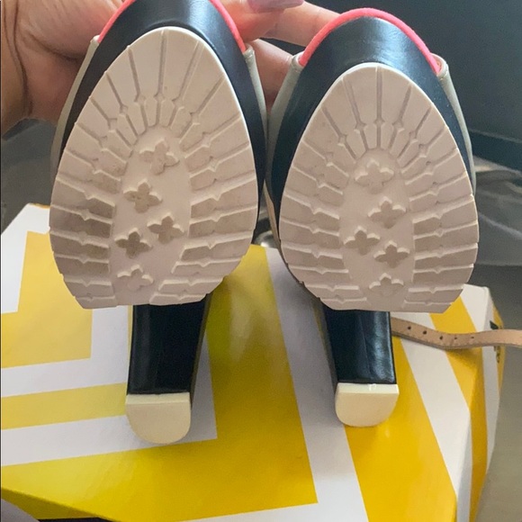 Heels - Picture 2 of 2